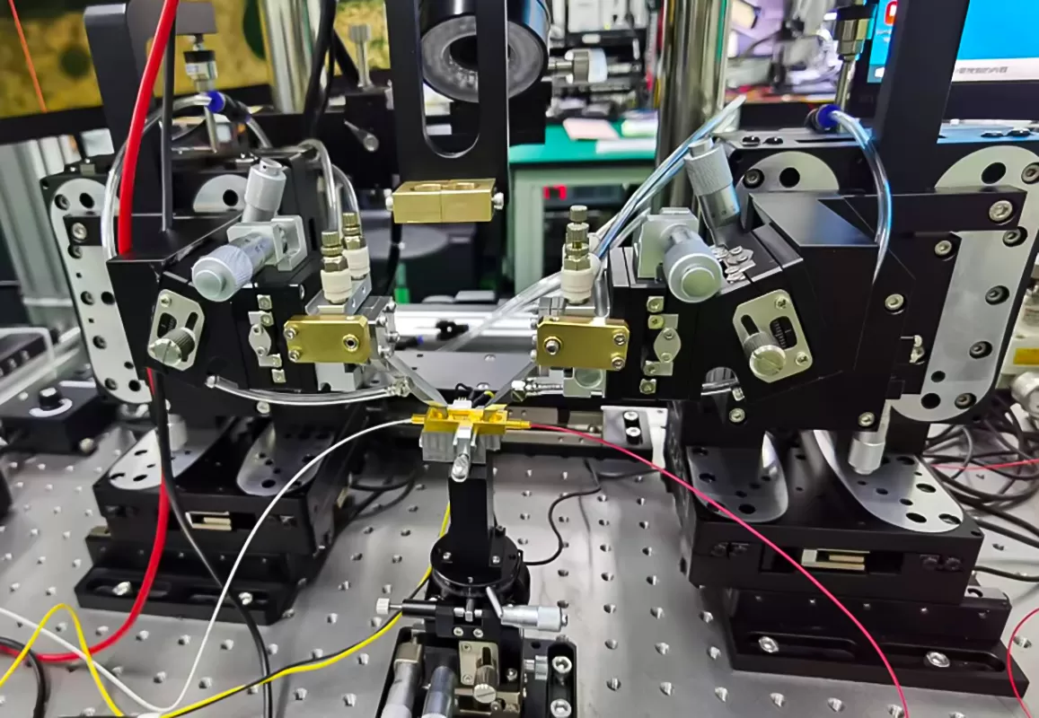 奔阅科技PLC耦合系统：光器件智能制造的产线级协同中枢